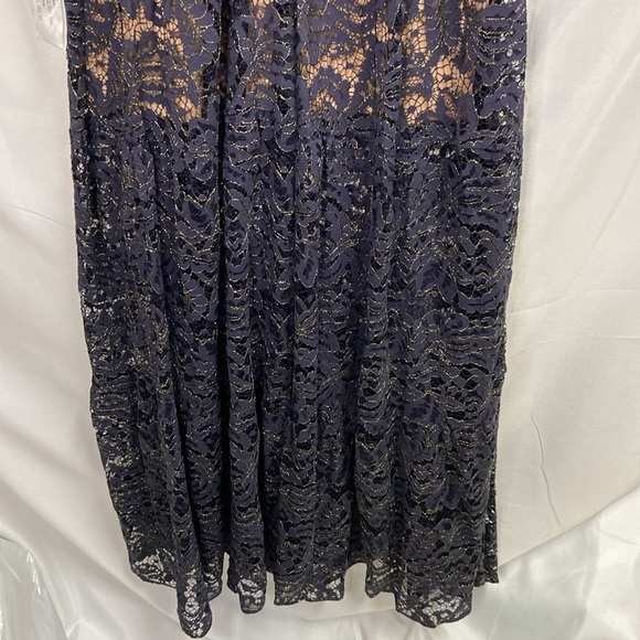 Dress the Population Olinda Lace Maxi Dress Navy & Gold Size Small NWT - Picture 7 of 9